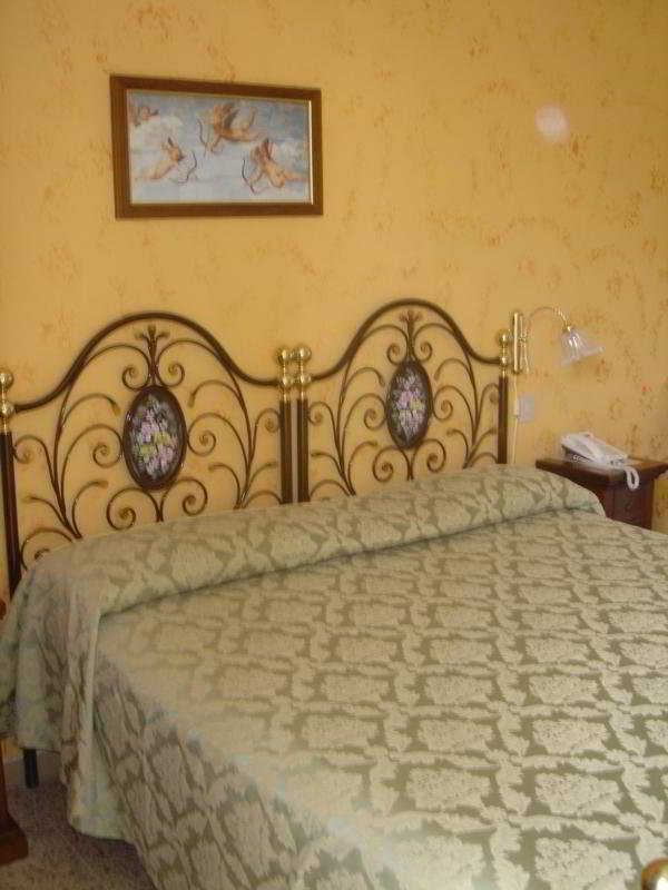 Hotel Atlantico 3*